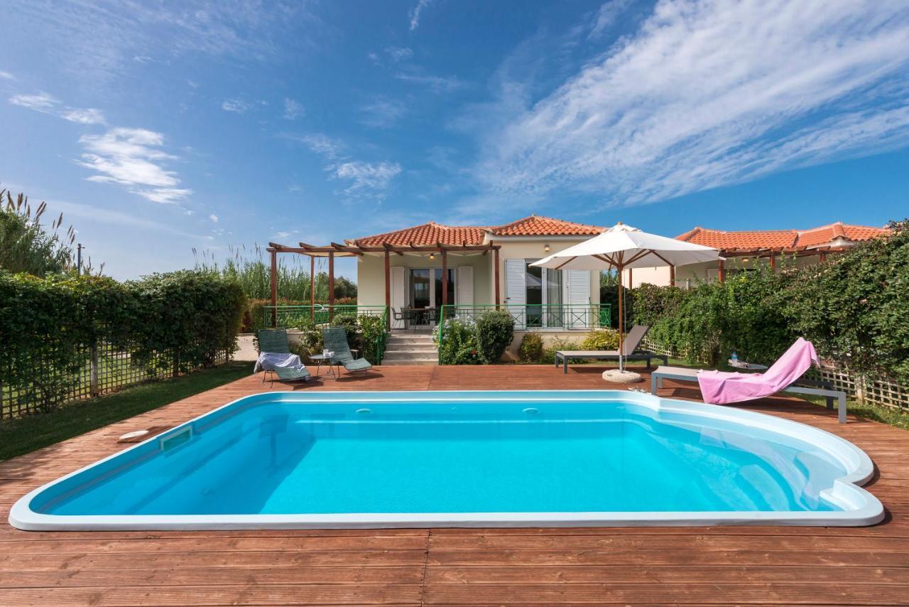 Venus Villa With Private Pool, 2Min To The Beach Finikounta Eksteriør bilde